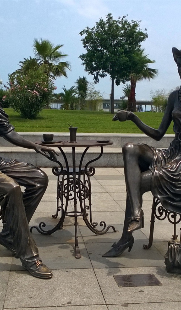 Памятник на Батумском бульваре  