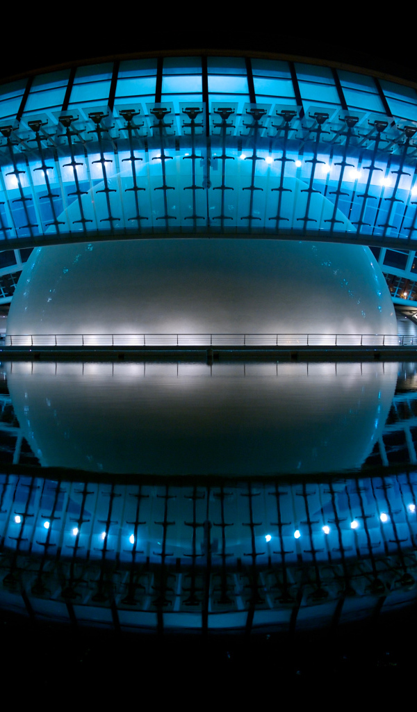 Необычный кинотеатр Hemisferic, Валенсия. Испания