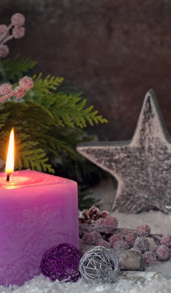 Фиолетовая горящая звезда со звездами