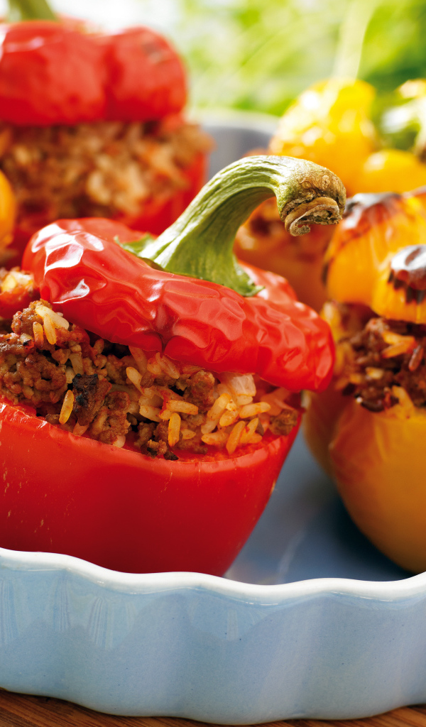 Аппетитный начиненный сладкий перец к обеду