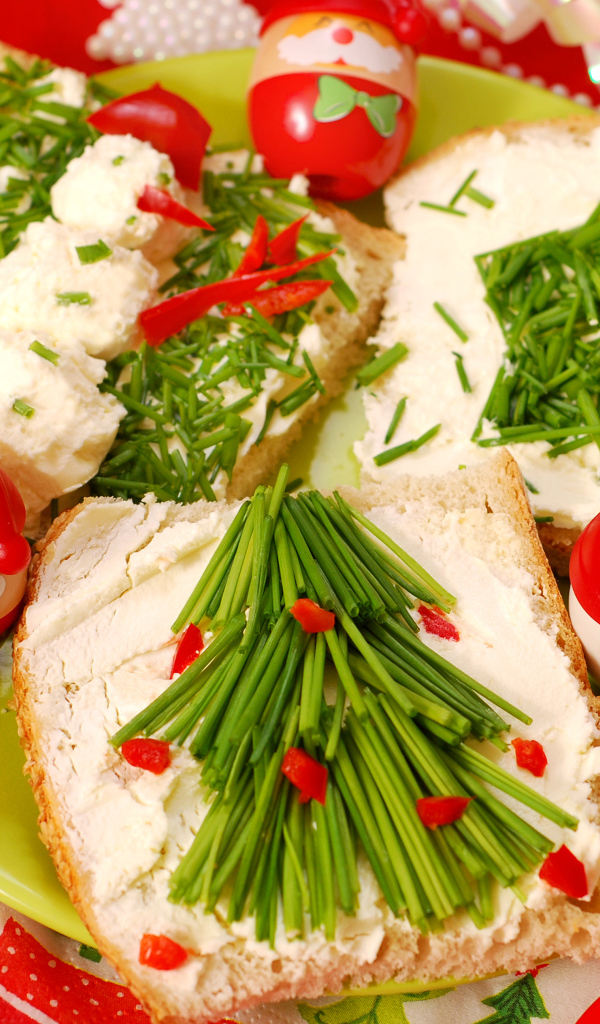 Праздничные бутерброды на Новый год