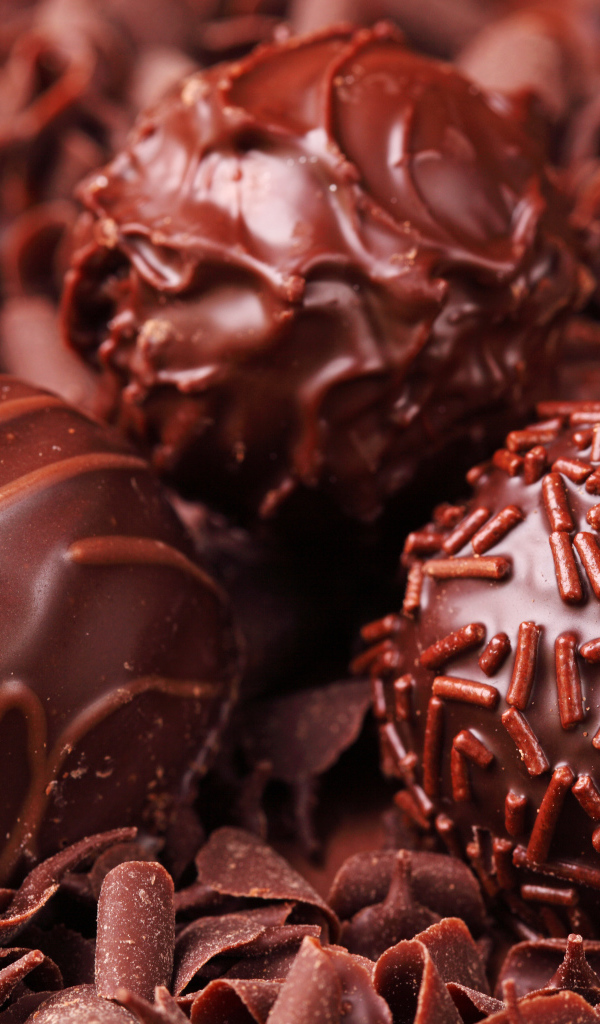 Аппетитные шоколадные конфеты шарики 