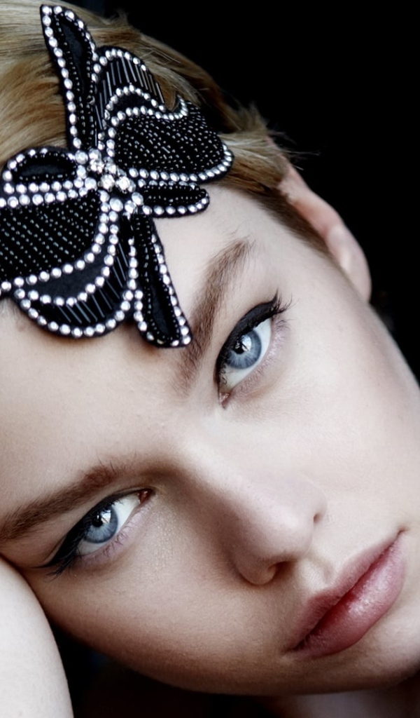 Красивая девушка модель Стелла Максвелл 