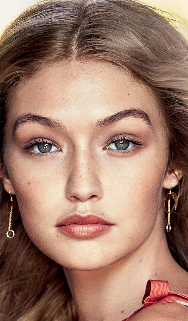 Красивая девушка модель Джиджи Хадид 