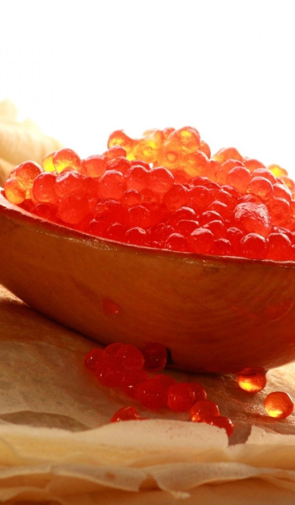 Блинчики и ложка красной икры на Масленицу 2017 