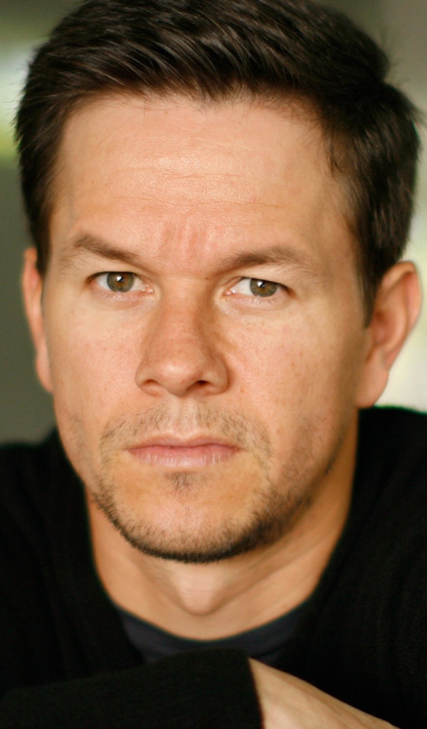 Популярный кареглазый актер Марк Уолберг