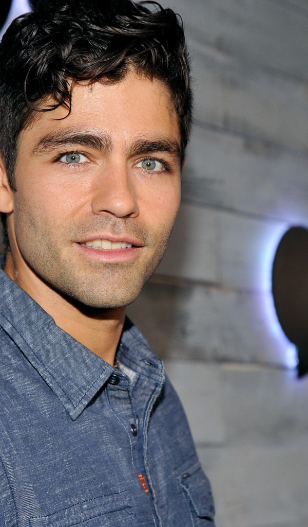 Популярный американский Эдриан Гренье