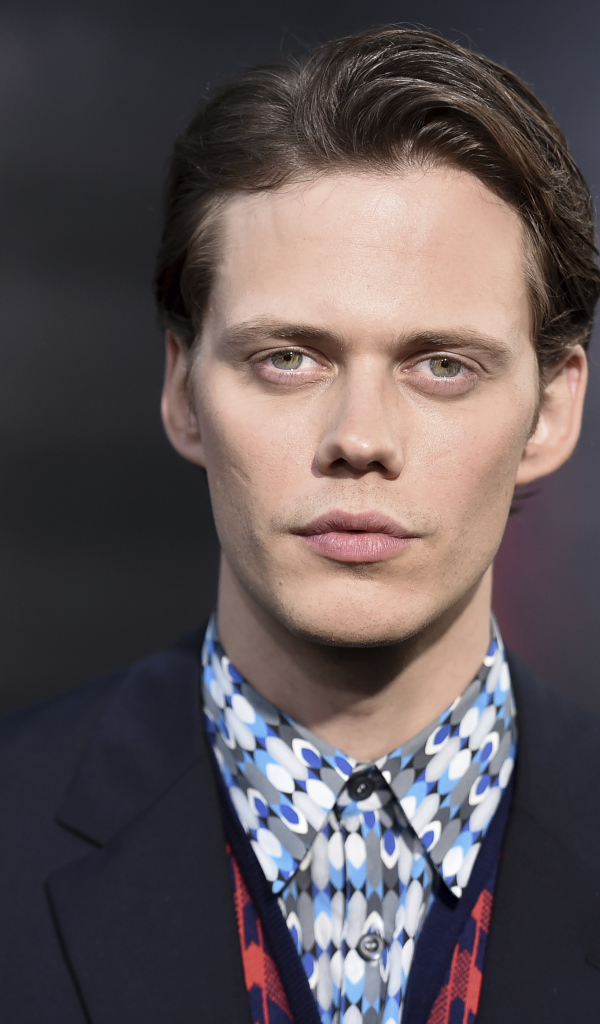 Молодой шведский актер Билл Скарсгорд