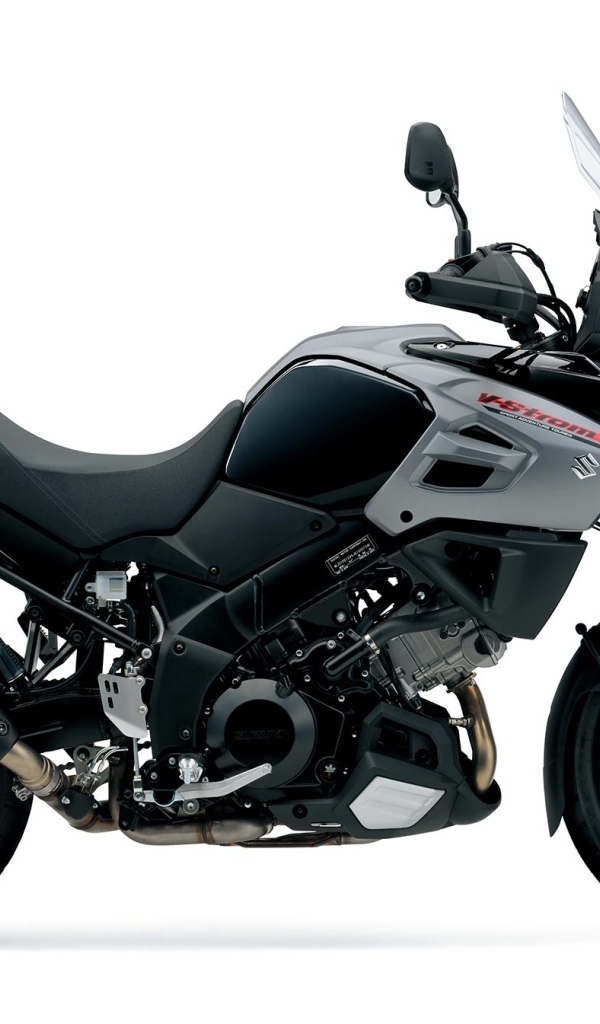 Мотоцикл Suzuki V-Strom 1000 на белом фоне 