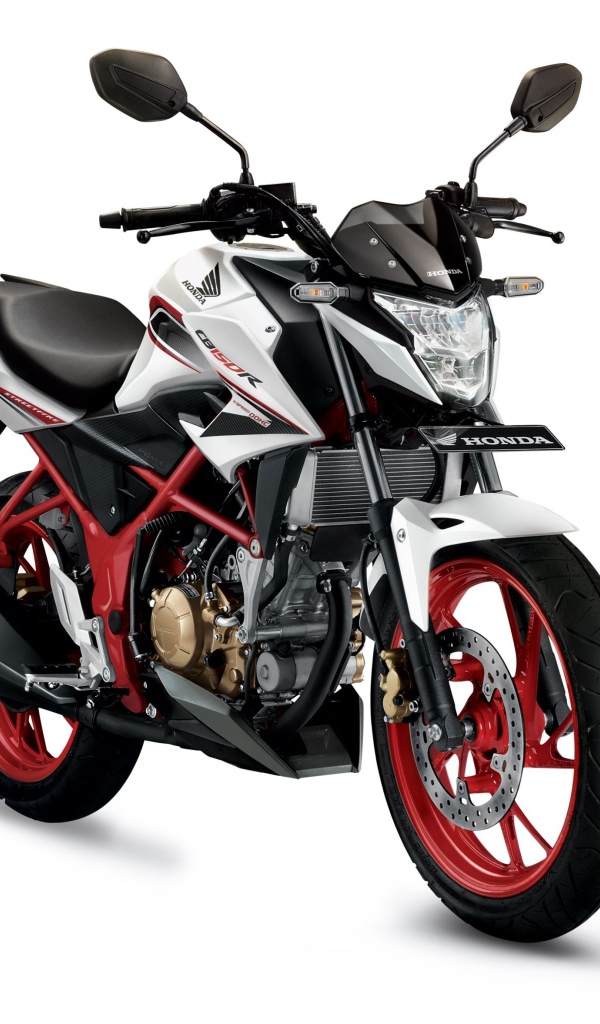 Гоночный мотоцикл Honda CB150R на белом фоне