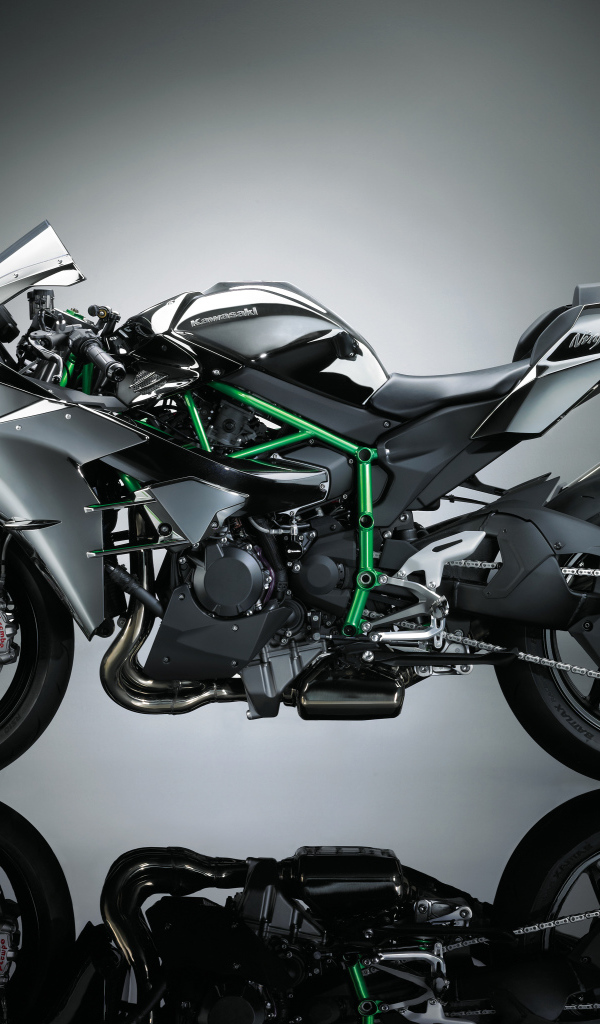 Черный мотоцикл  Kawasaki Ninja H2 