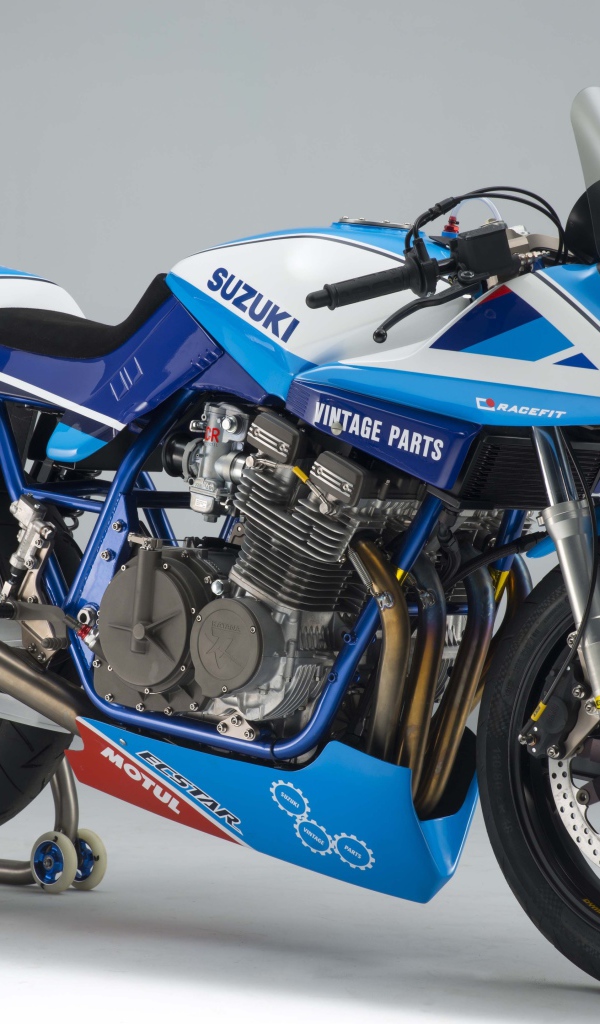 Мотоцикл Suzuki GSX1100SD синего цвета 