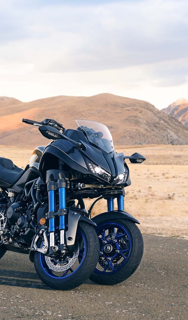 Гоночный мотоцикл Yamaha Niken, 2018