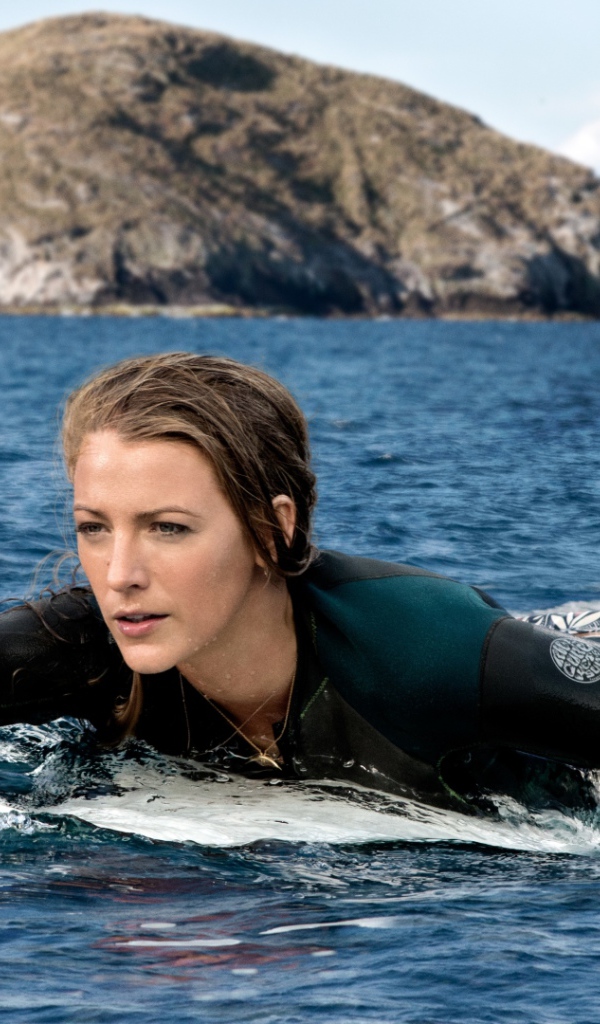 Блейк Лайвли в фильме Отмель 