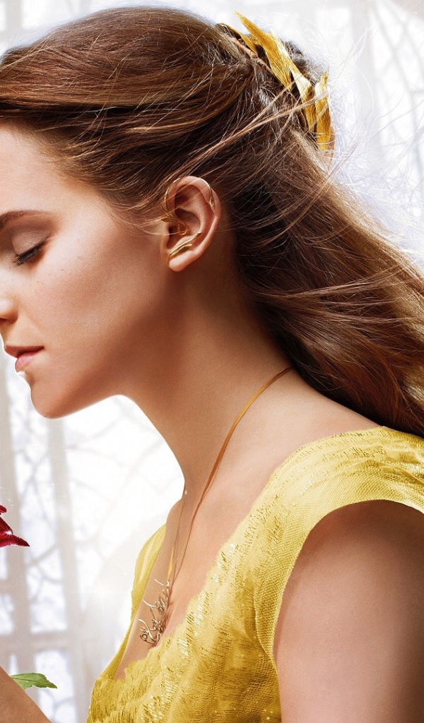 Эмма Уотсон в желтом платье фильм Красавица и чудовище 2017 