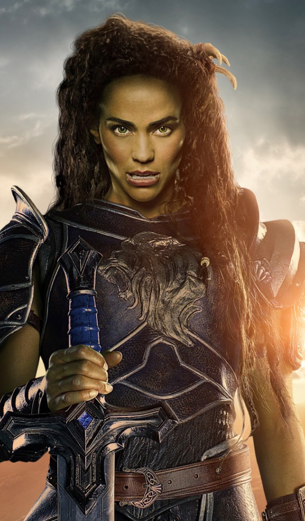 Женщина-полуорк Гарона персонаж фильма Варкрафт 