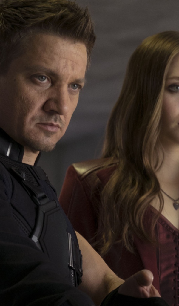 Алая Ведьма и Соколиный Глаз супер герои фильм Первый мститель Противостояние 