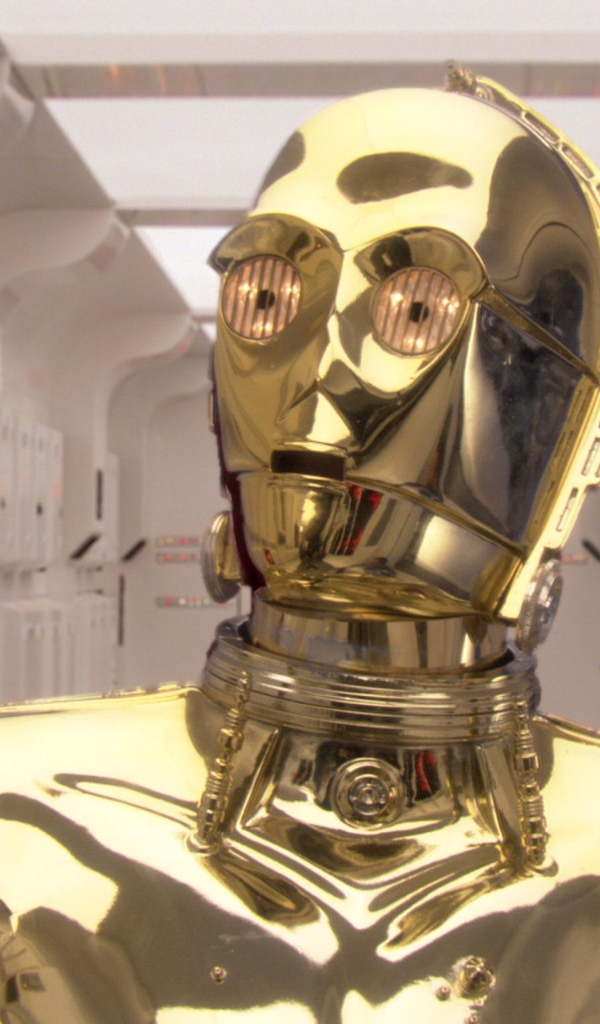Дроид C-3PO персонаж легендарного фильма Звездные войны 