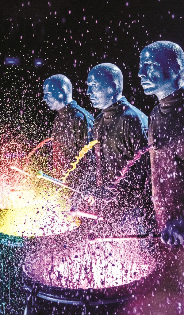 Нью-Йоркская перфоманс-группа Blue Man  