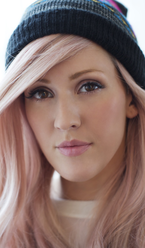 Популярная британская певица Элли Голдинг