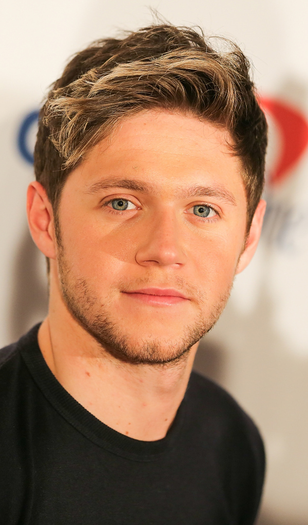 Молодой ирландский певец Найл Хоран