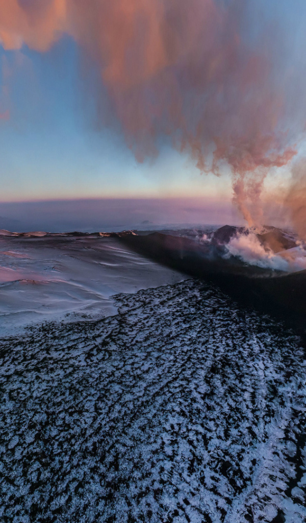 Извержение вулкана Ключевская сопка,  Камчатка 