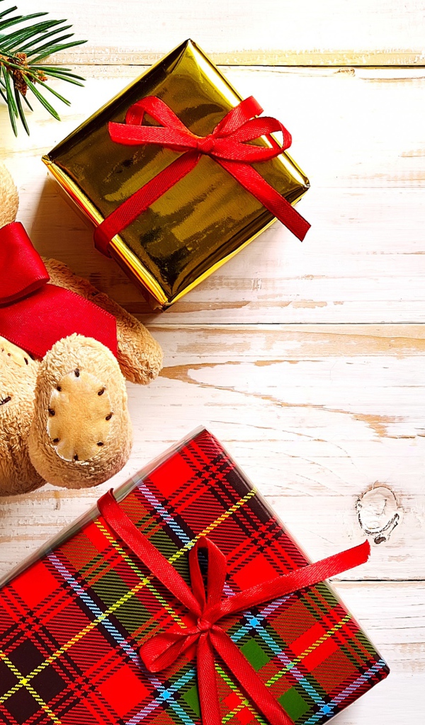 Новогодние подарки с плюшевым медведем на Новый год 2018