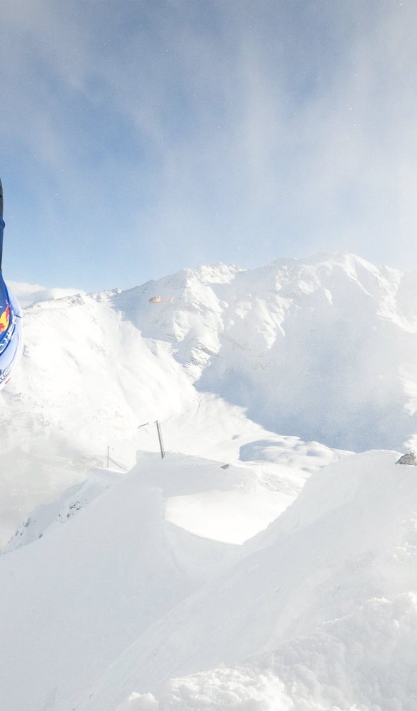 Опасный прыжок лыжника  