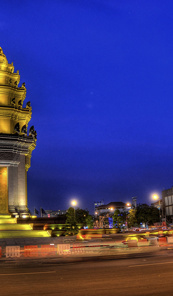 Монумент Независимости  в Пномпене, Камбоджа 