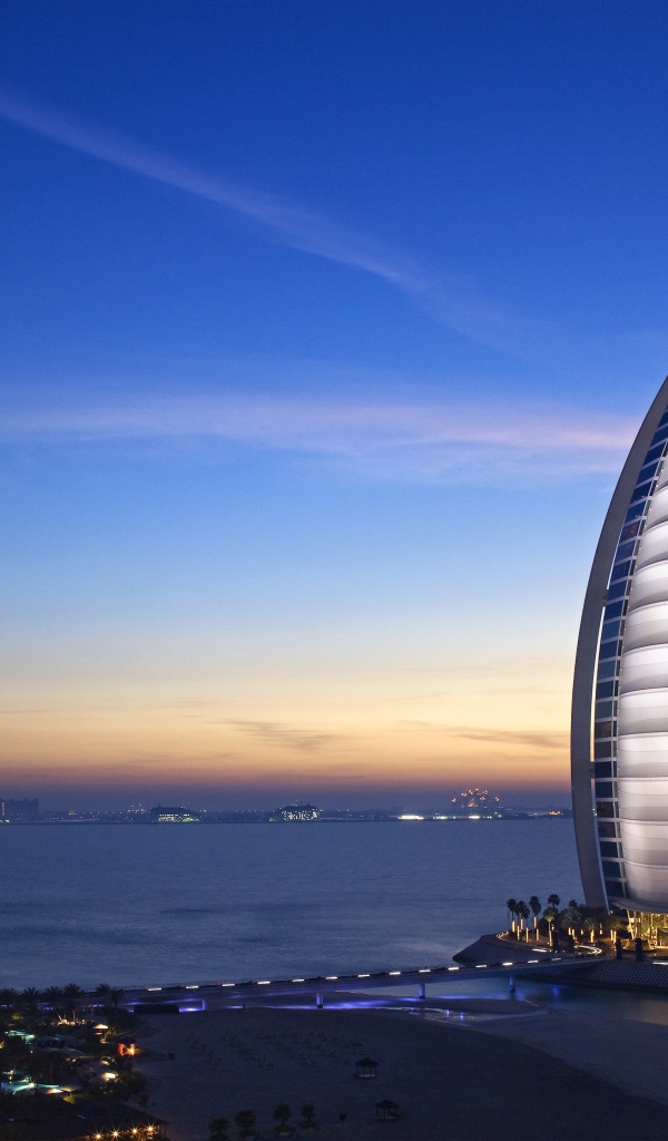 Роскошный отель Бурдж-аль-Араб Дубай. ОАЭ