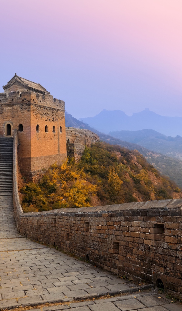 Великая китайская стена на восходе солнца 