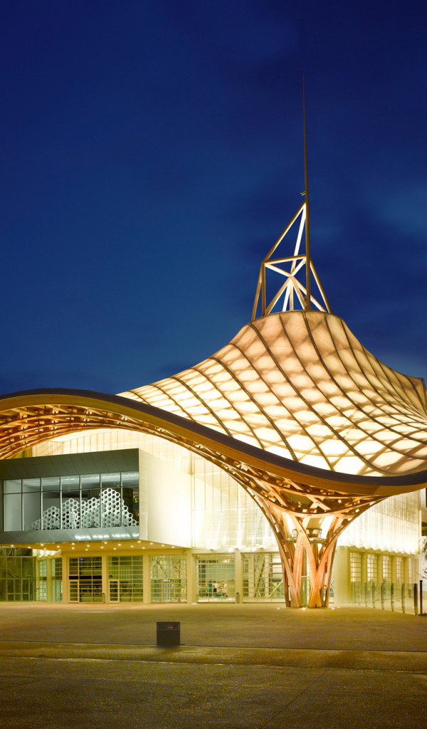 Современный центр Помпиду, город Мец. Франция  