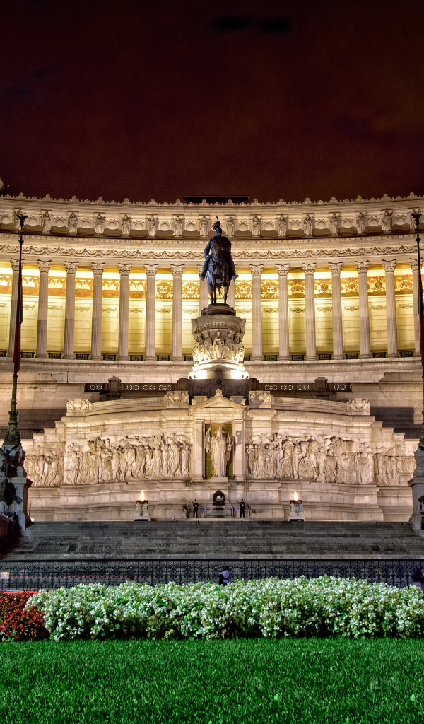 Монумент Витториано в честь первого короля, Рим. Италия 