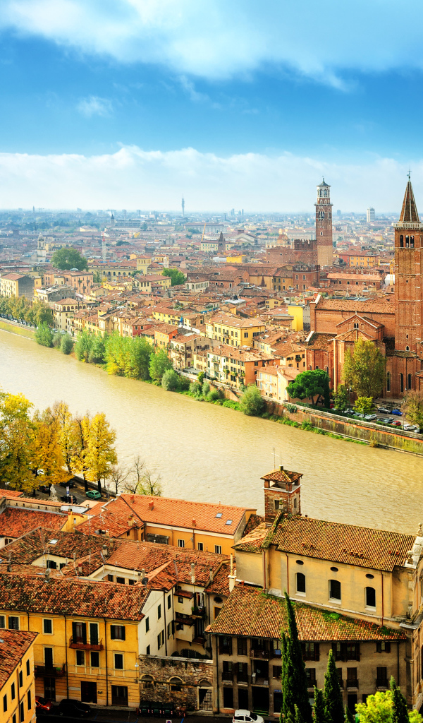 Панорама города Верона, Италия 