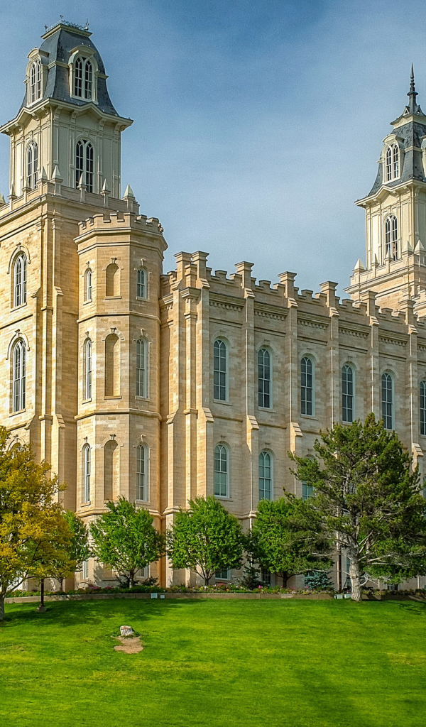 Церковь на холме Manti Utah, США