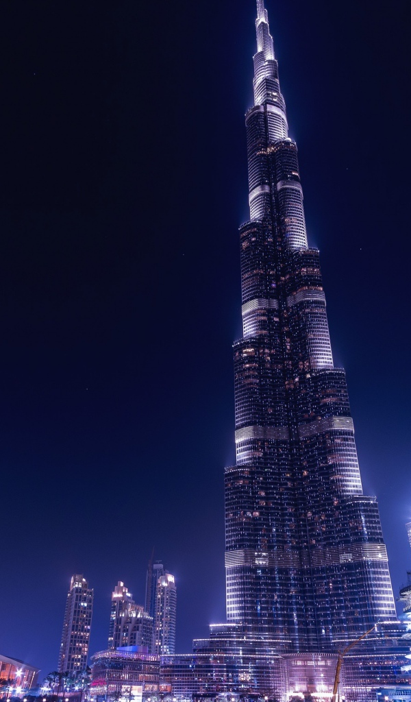 Ночной небоскреб Бурдж-Халифа, Дубай. ОАЭ