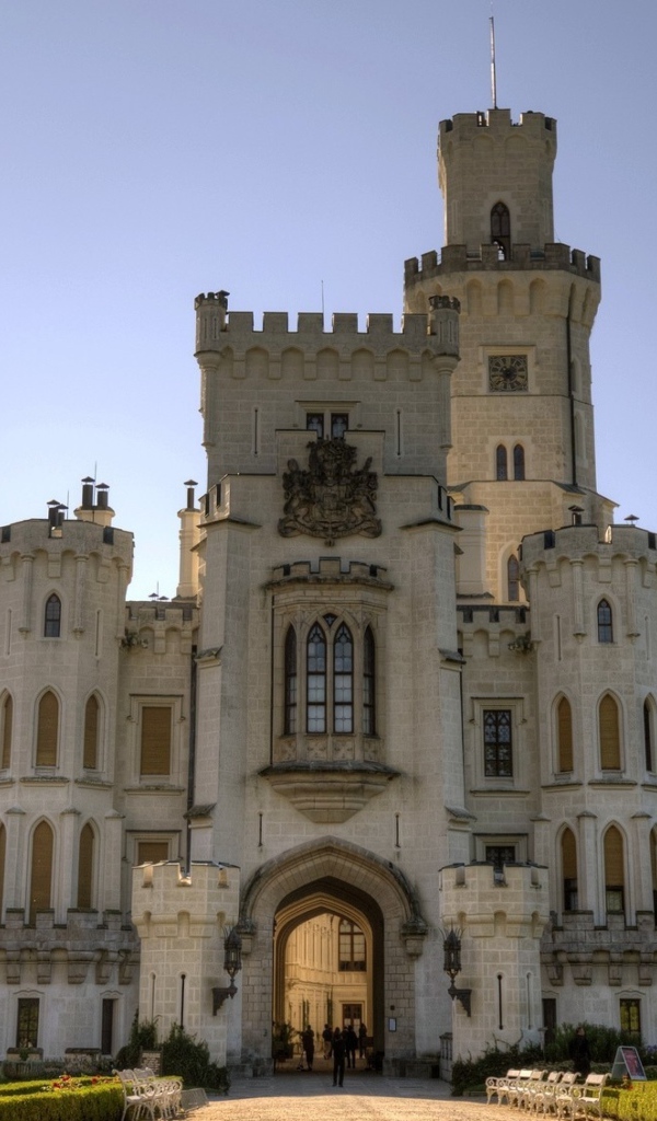 Красивый старинный замок Глубока, Чехия 