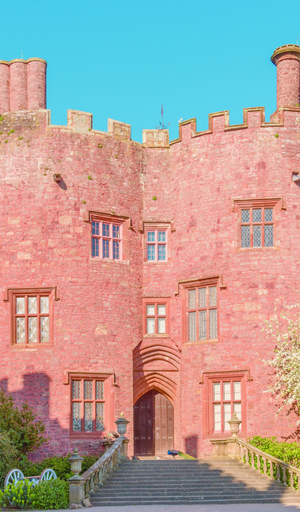 Замок Powis Castle в городе Уэлшпул, Уэльс. Великобритания 