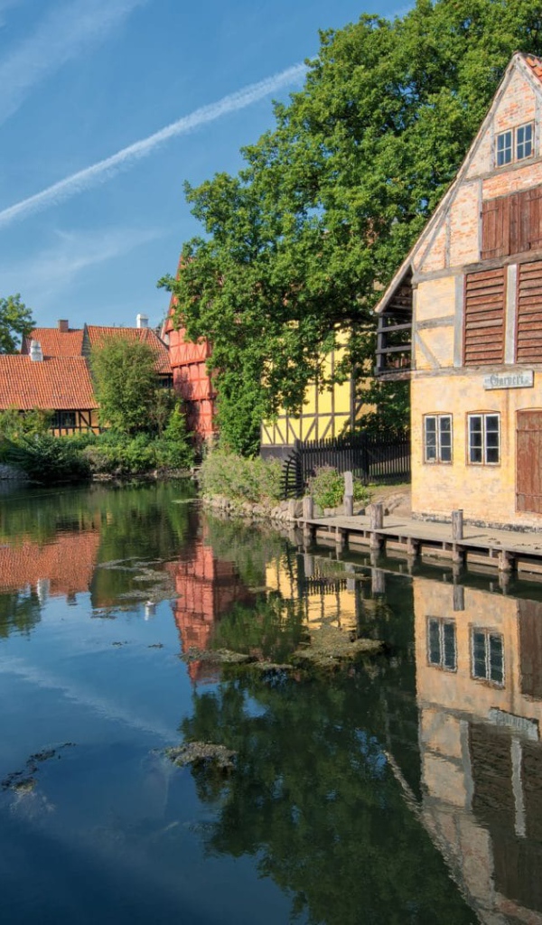Старый город на воде Орхус, Дания 