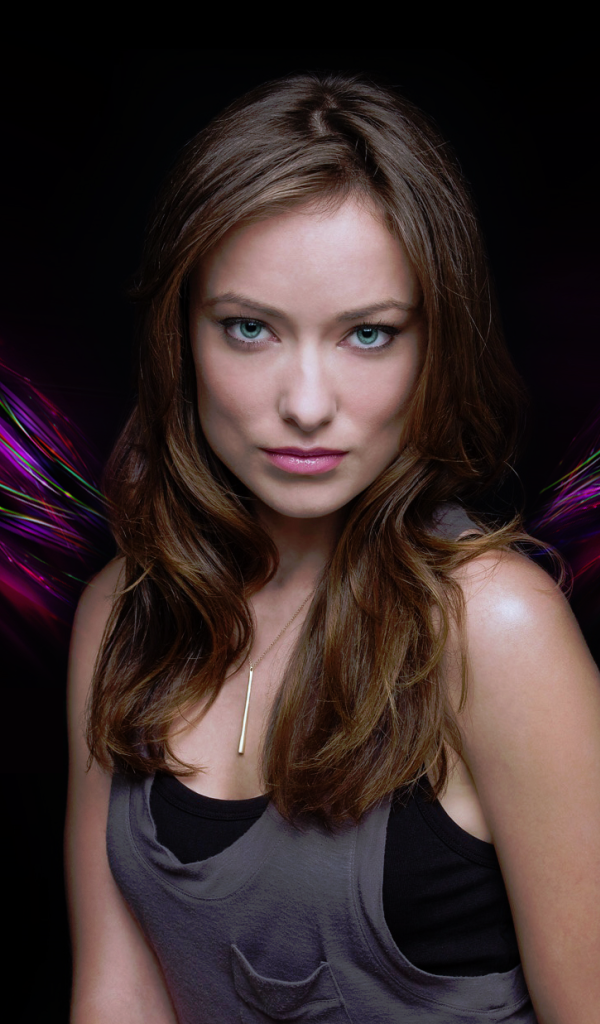 Американская актриса Оливия Уайлд с зелеными глазами 