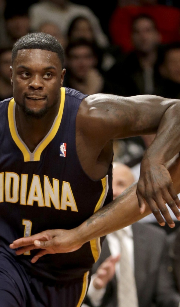 Баскетболист Лэнс Стивенсон, игра с мячом 