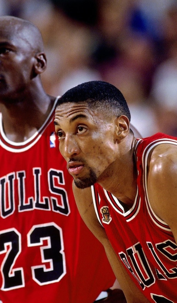 Баскетболисты Скотти Пиппен, Майкл Джордан, команда Чикаго Буллз, 