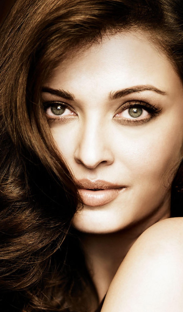 Красивая девушка актриса болливуда Айшвария Рай