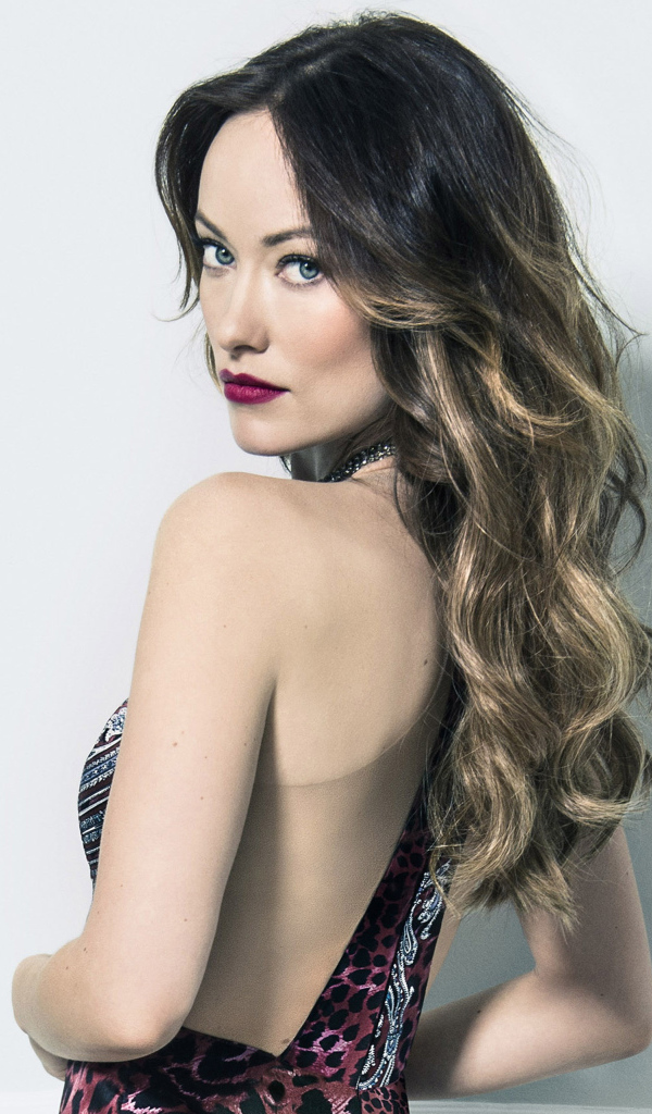 Голубоглазая девушка актриса Оливия Уайлд 