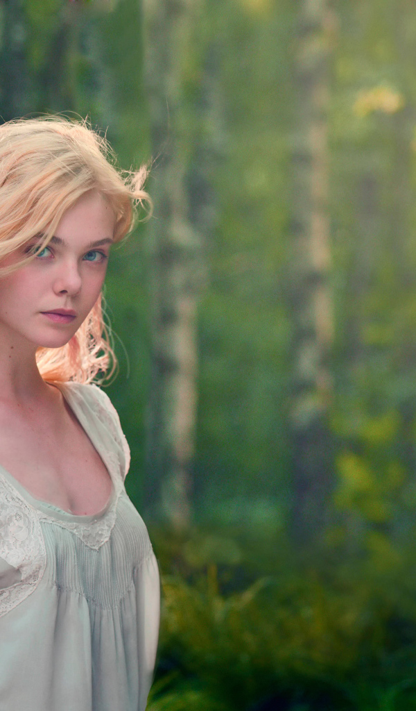 Нежная красивая девушка, актриса Эль Фэннинг