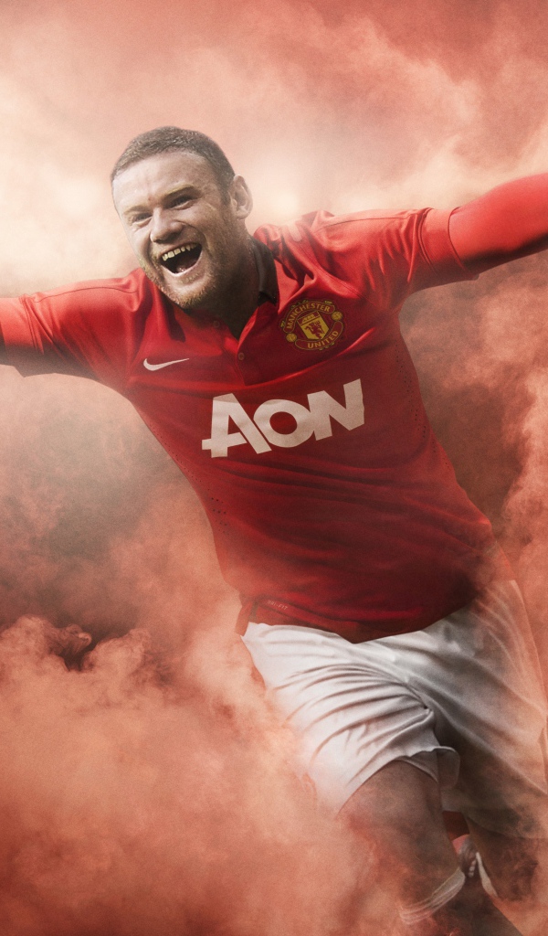 Футболист Уэйн Руни радуется победе 