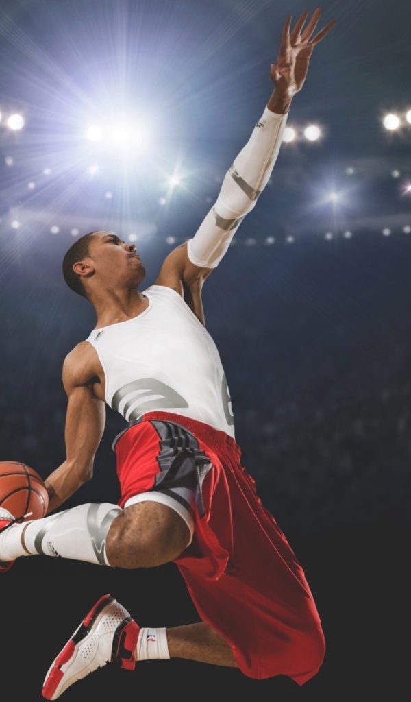 Прыжок с мячом баскетболиста Деррика Роуза 