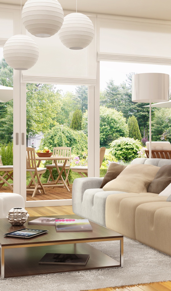 Просторная столовая комната с большими окнами