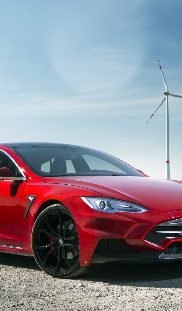 Электромобиль Tesla Model S, красного цвета 