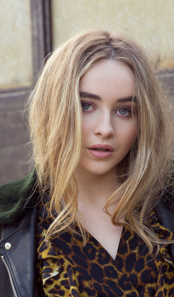 Молодая американская актриса Сабрина Карпентер